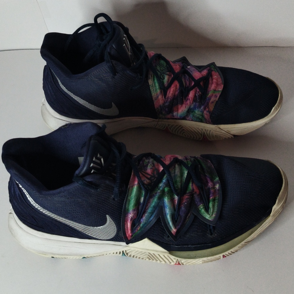 Nike Kyrie Irving 5 Galaxy Basketball Shoes